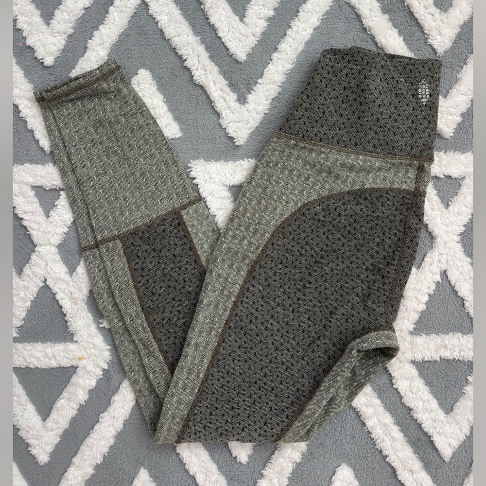 Free People FP Movement Full Length Leggings Green size XS